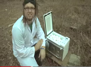 VIDEO: This man put 173 eggs in the microwave, see what happened to them