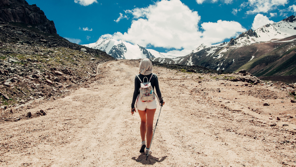 Hiking: The Ultimate Outdoor Activity for a Healthy Body and Mind